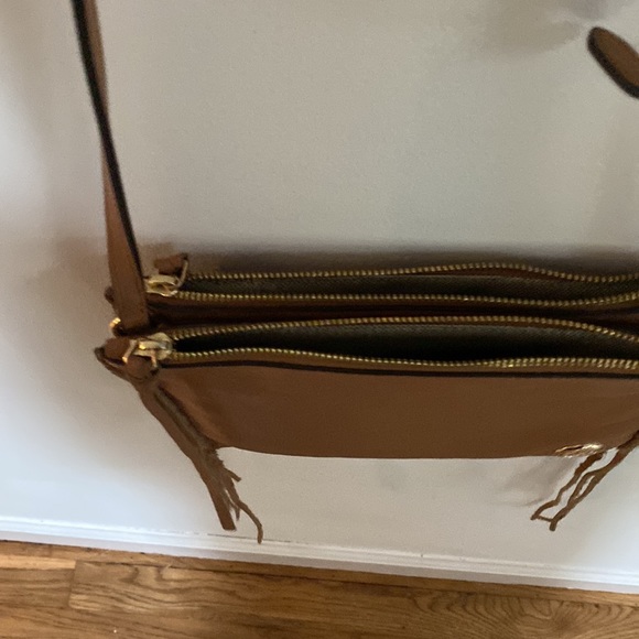 Handbag - Picture 3 of 6